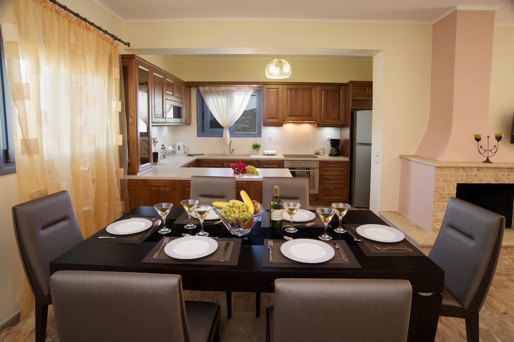 Sunrise Villa Chaliotata 部屋 写真